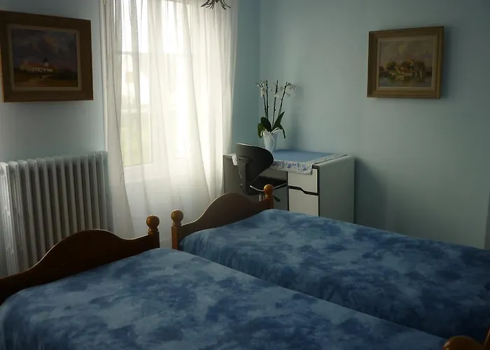 Chambres D'hotes Le Jardin D'alice Le Tilleul