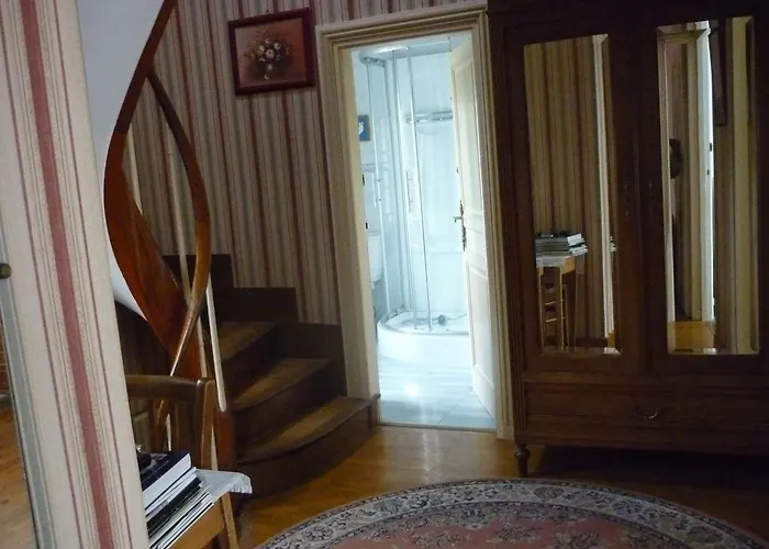 Chambres D'hotes Le Jardin D'alice Le Tilleul