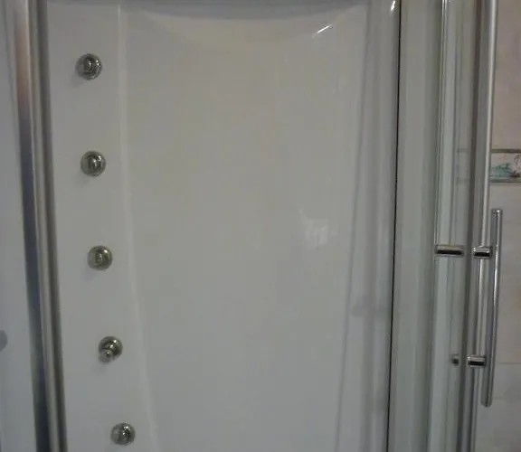 Chambres D'hotes Le Jardin D'alice Bed & Breakfast *